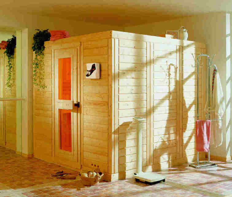 Sauna mit Standardtür ohne Fensterelemente